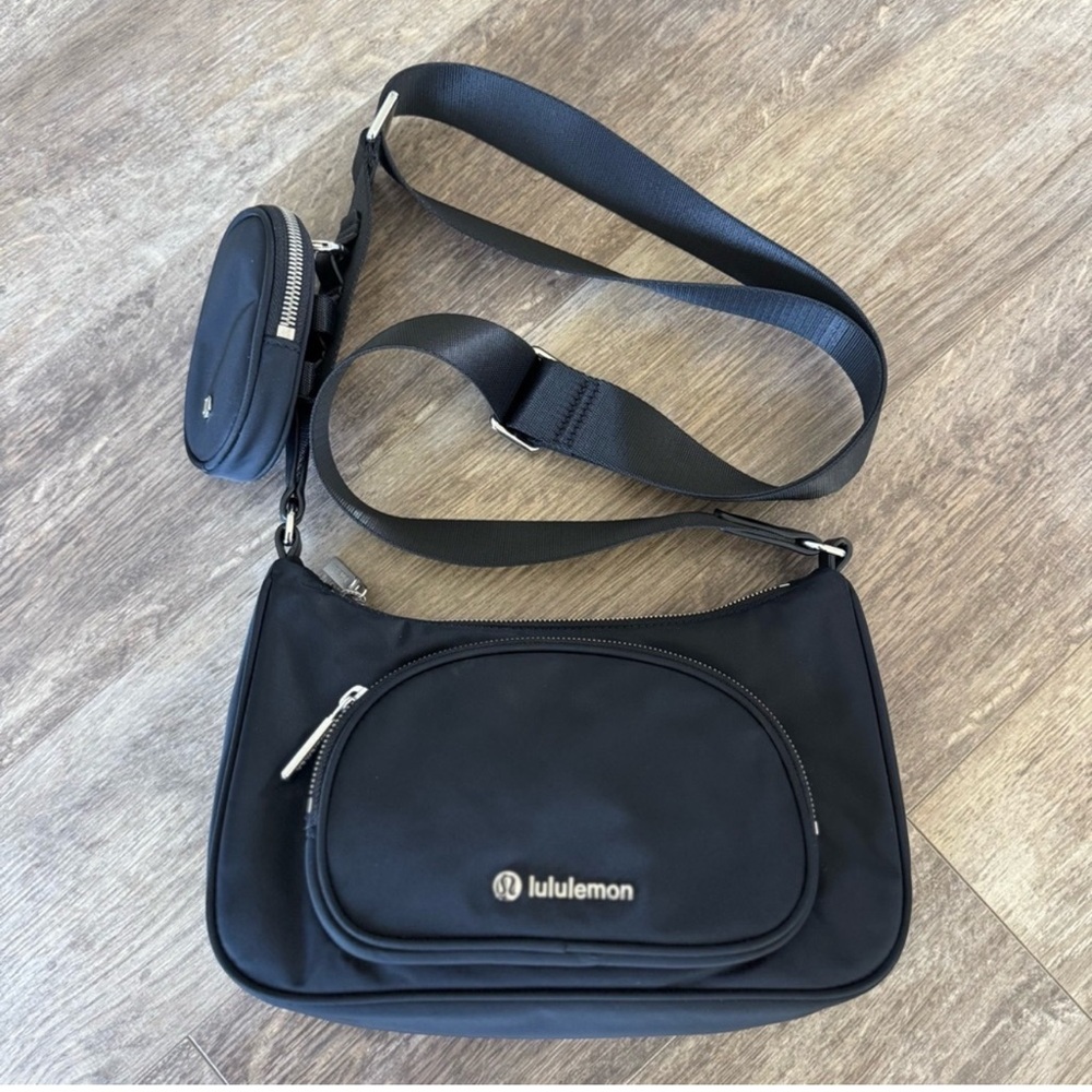 Lululemon Black Crossbody Nano Pouch
